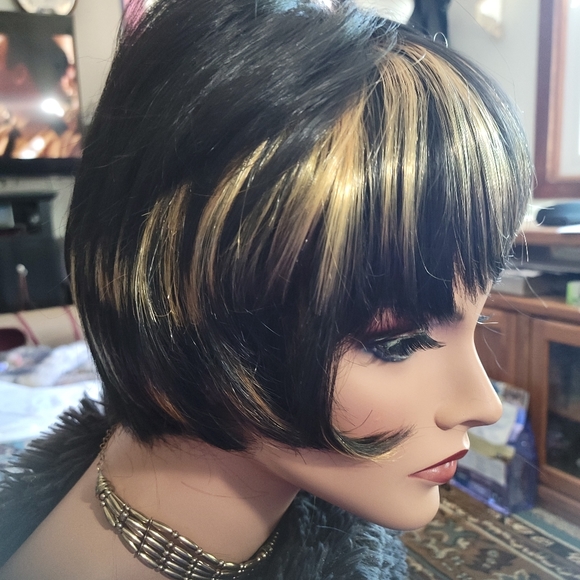 $30 each wigs mix and match - Picture 5 of 12